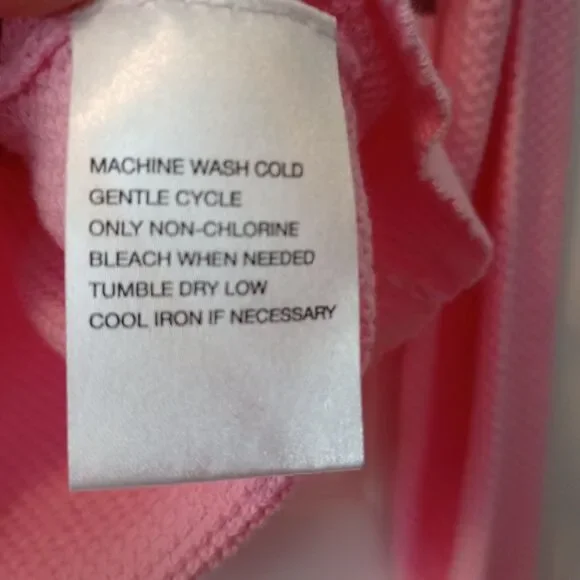 Sag Harbor Pink Sweater w/Flower Shape Buttons Size S - Picture 4 of 5